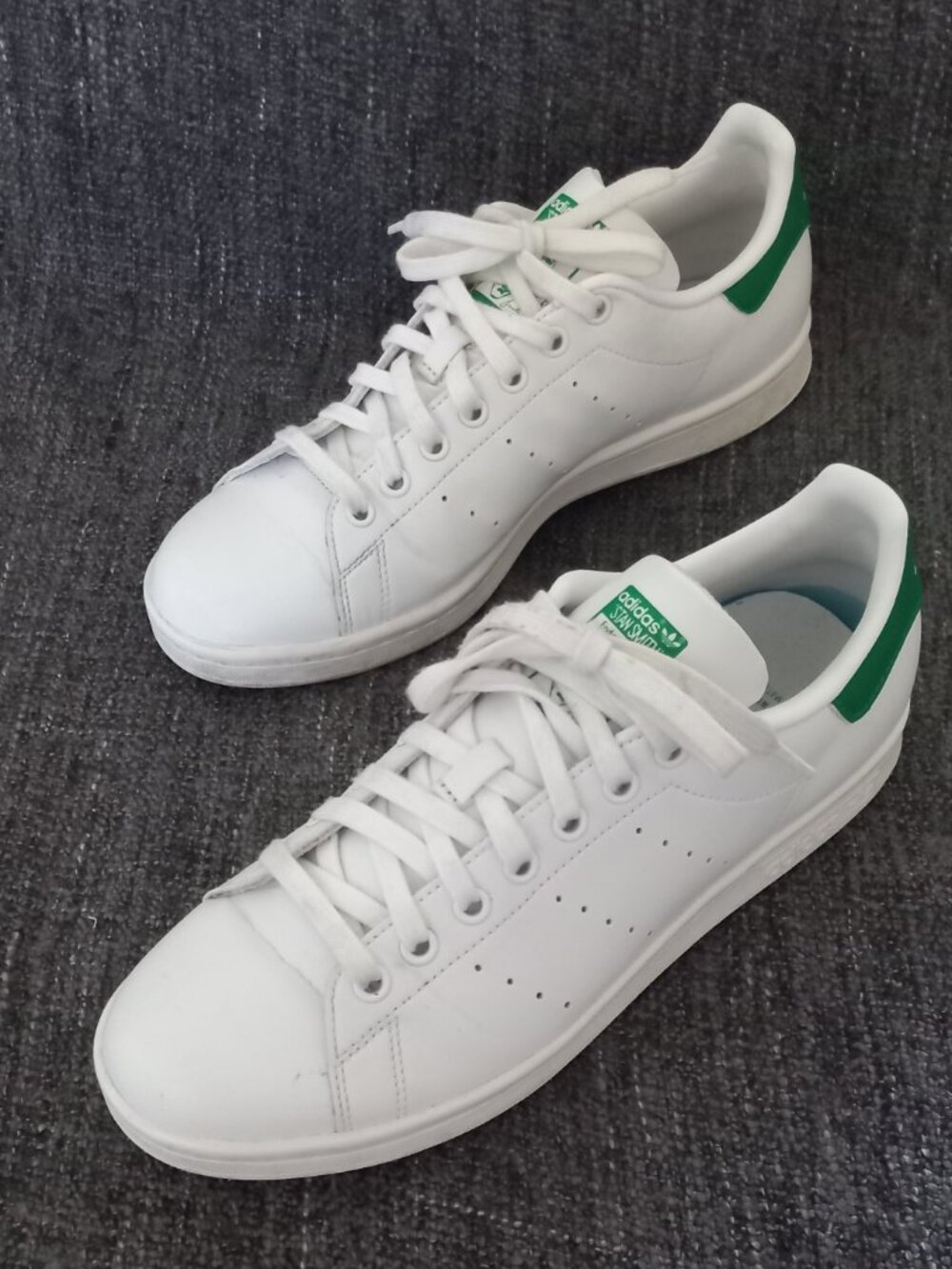 ADIDAS mens size 10 Stan Smith sneakers